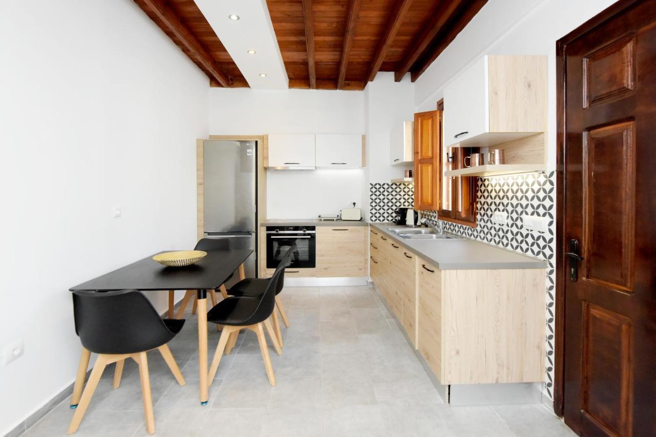 Pera Houses 2-Bedroom In The Center Of Lindos Exterior foto